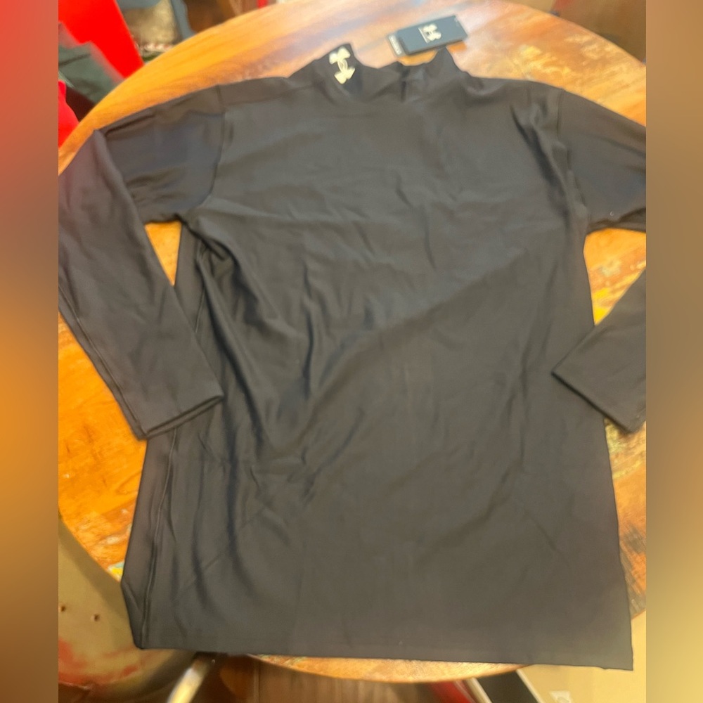 NWT Under Armour Base Layer